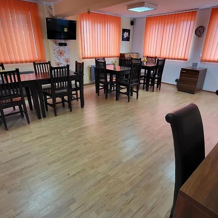 Boutique Global Aparthotel Brasov Luaran gambar