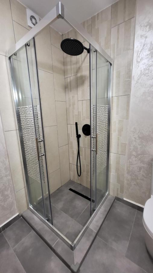 Boutique Global Aparthotel Brasov Luaran gambar