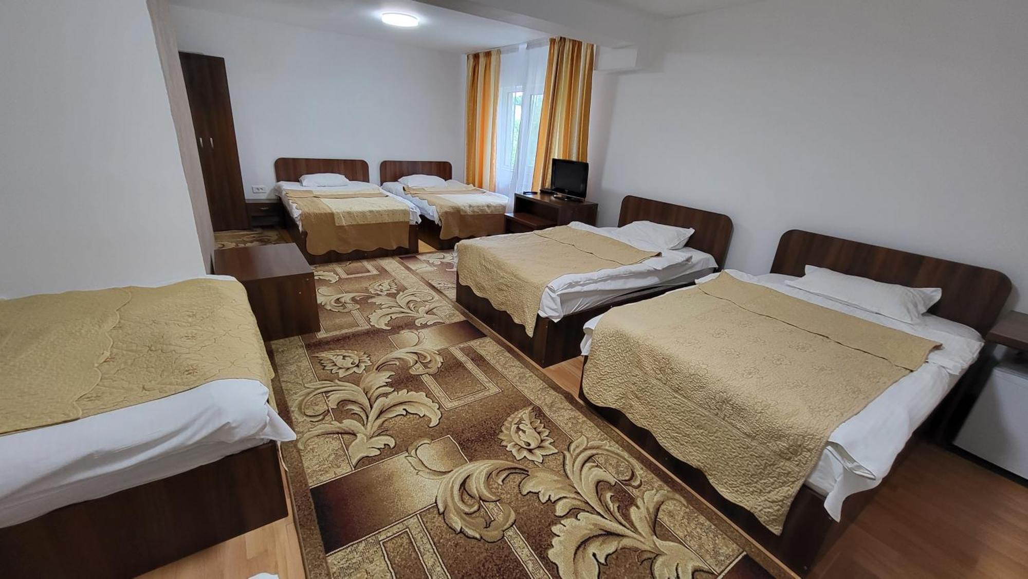 Boutique Global Aparthotel Brasov Luaran gambar
