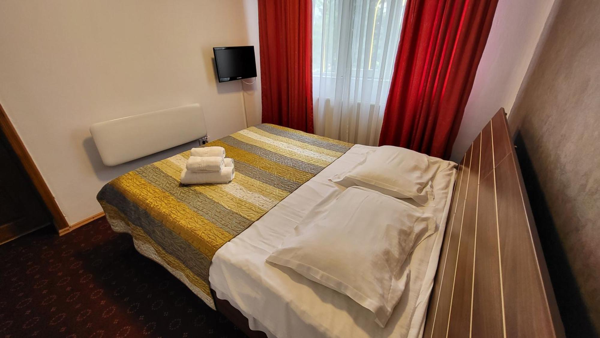 Boutique Global Aparthotel Brasov Luaran gambar
