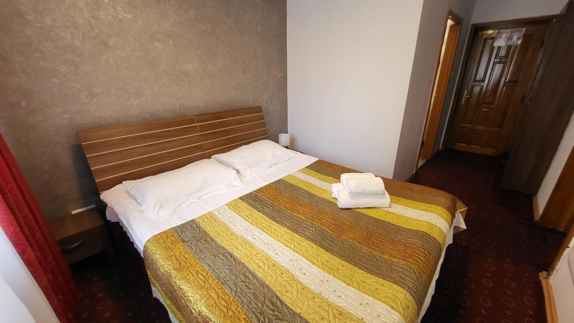 Boutique Global Aparthotel Brasov Luaran gambar